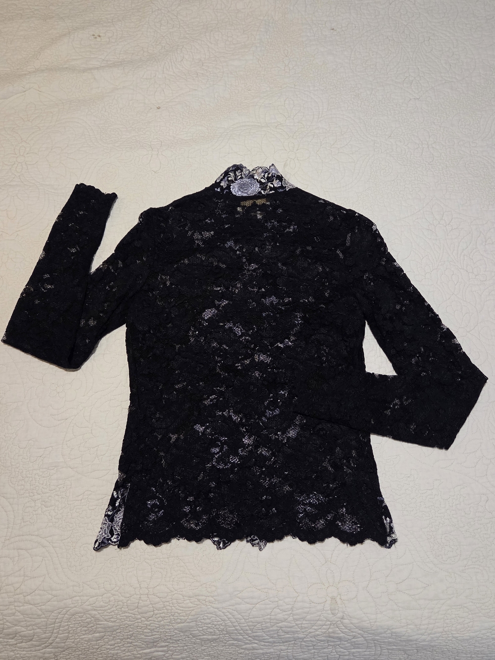 Black Lace Floral Embroidered Blouse - Picture 4 of 5